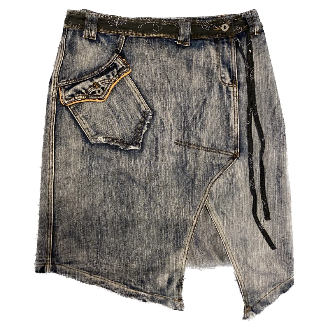 Asymmetrisk jeanskjol