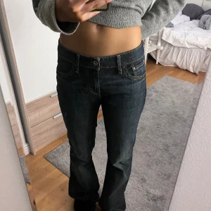 Levi’s Jeans - Säljer dessa snygga low waist boot Cut jeans då dom tyvärr är för stora på mig💘