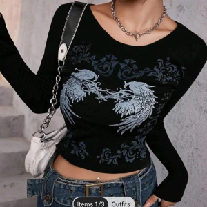 Tröja  - Säljer denna snygga tröjan för 70kr, aldrig använd