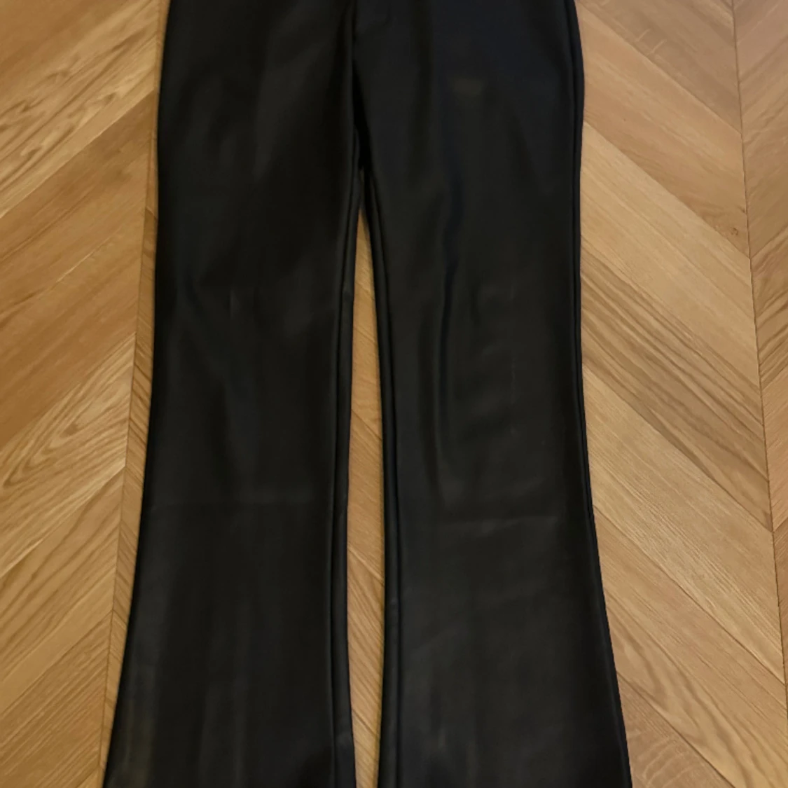 Lågmidjade läderbyxor - 91