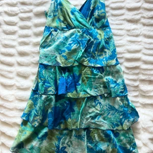 Sommarklänning - Såå söt klänning, är 170cm lång