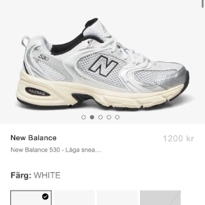 New balance 530 - Använd flera gånger, väldigt bra skick. Helt slutsåld. Köpt för 1200.