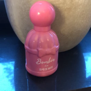 parfym - Den här parfymen luktar sååå gott men har aldrig kommit till användning!❤️