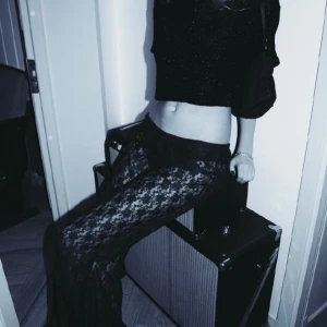 Spetsbyxor  - Helt nya svart spetsbyxor från Nomi-Uf. Perkta till fest ju!! Endast provade 🥰🥰 