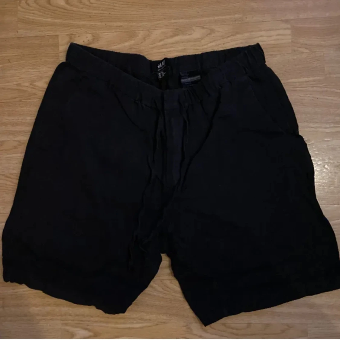 linne shorts 
