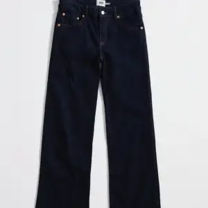 Midwaist jeans från Lager 157 strl S  Använda 1-2 gånger 