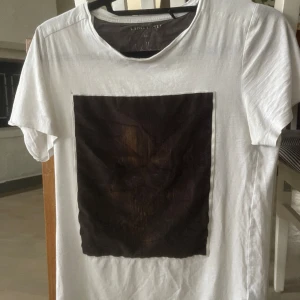 Limitato tröja - En riktigt fet och stilren Limitato tröja i väldigt bra skick och till ett bra pris! 