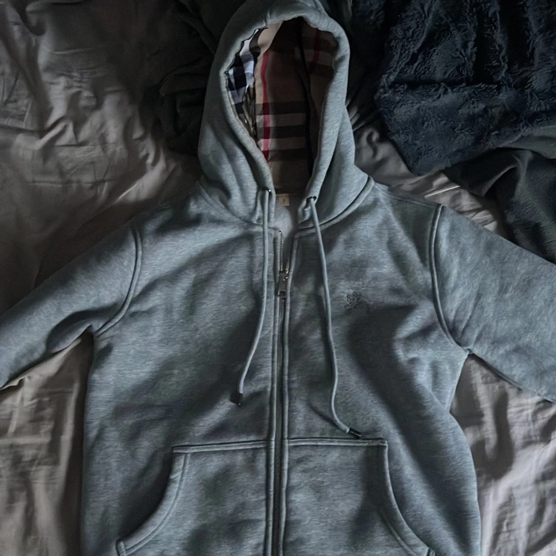 burberry hoodie zip