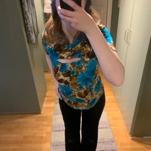 Mönstrad topp - Super fin mönstrad topp och är väldigt snygg på💗💗