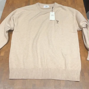 Fint tröja - Oanvänd  Storlek M