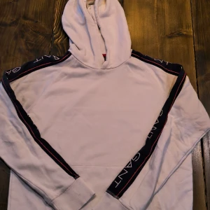 Gant hoodie  - Gant hoodie, Skick 7/10, nypris 1100kr