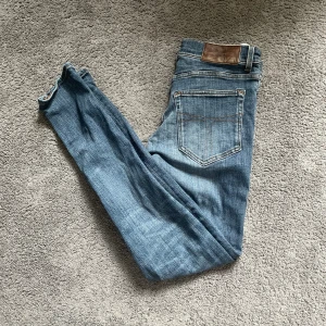 Tiger of sweden jeans  - Bra skicka. Kontakta angående frågor 