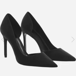 Mango pumps /klackar - Mango pumps / klackar i storlek 38