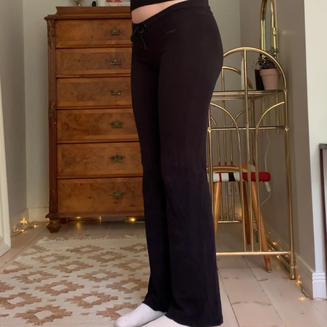 Lågmidjade mjukisbyxor - 90