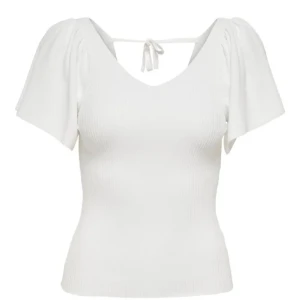 Vit topp  - Jättefin vit topp/blus från ONLY🤍 Aldrig använt, lappen sitter kvar🤍