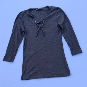 Grå tröja  - Bra skick