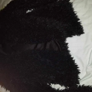 Fluffig jacka  - Som ny. 