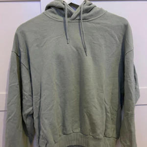 Grön hoodie - Super mysig hoodie i mycket bra skick!