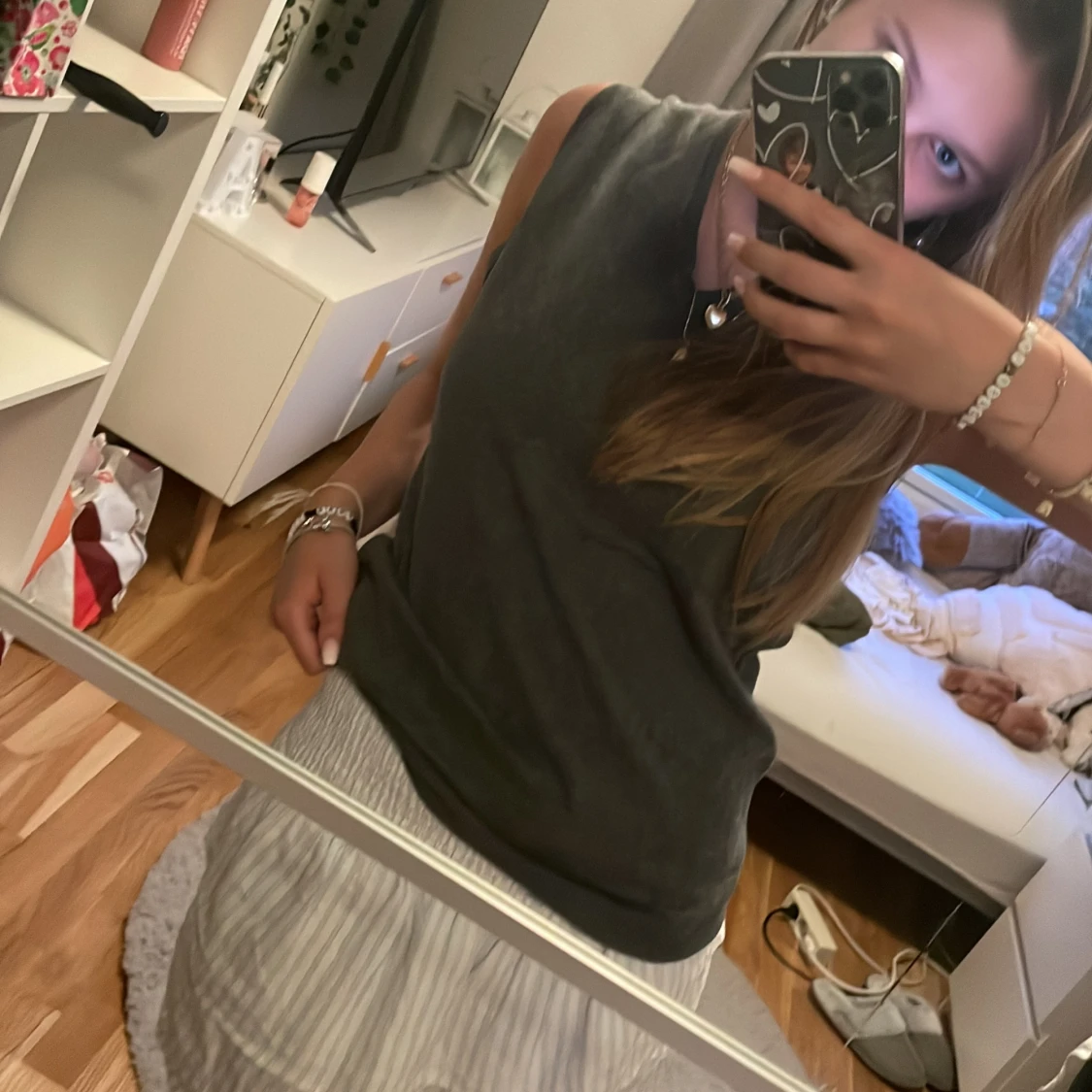 Supersöt stickad vest - 90