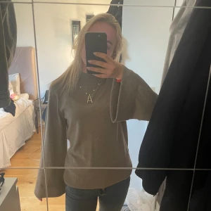 Stickad tröja - Så fin stickad tröja från Kappahl som är oanvänd, nypris 399kr💞