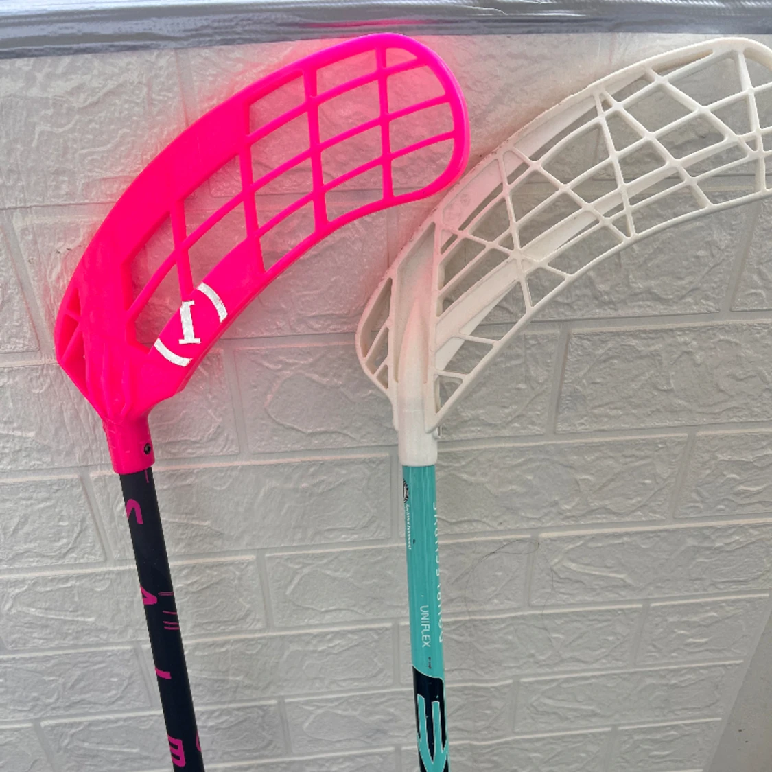 Innebandyklubbor + väskan  - 90