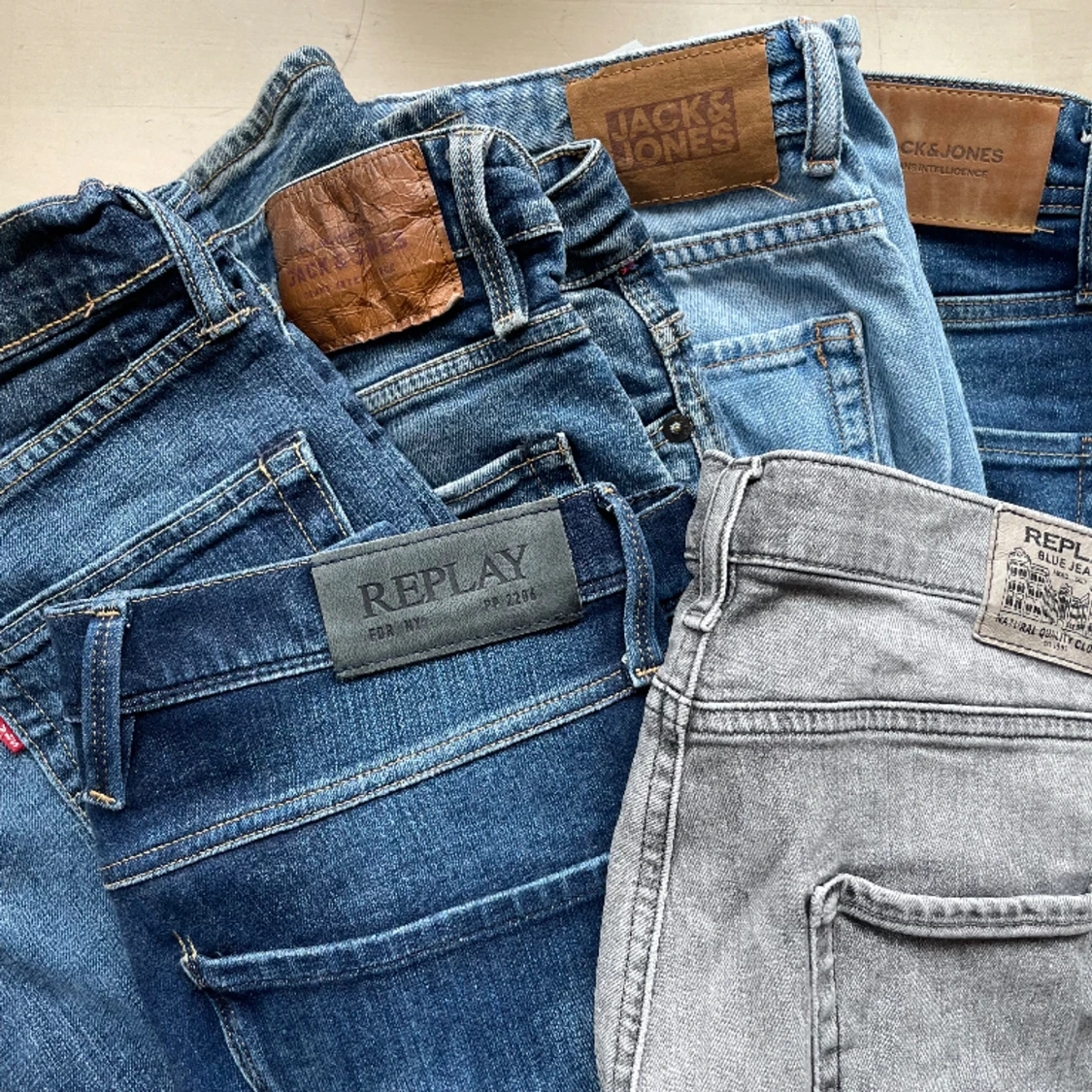 Jeans Replay, Jack & Jones