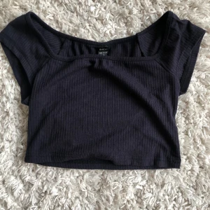 Fin topp  - En fin blå topp från SHEIN pris kan diskuteras 