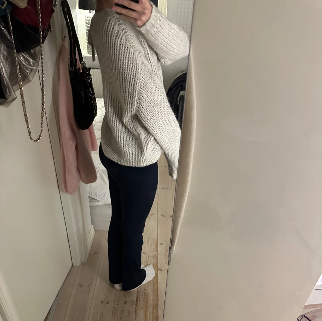 Oanvänd stickad tröja - 91