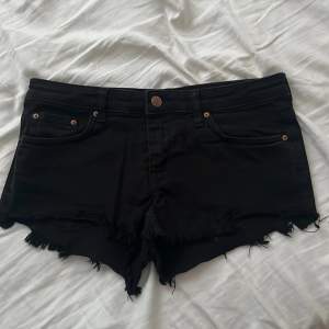 säljer shorts till sommaren:)