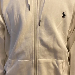 Polo hoodie  - Ganska nytt har använt några gånger.