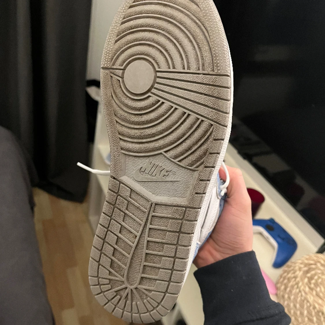 Air Jordan 1 high OG Hyper Royal  - 91