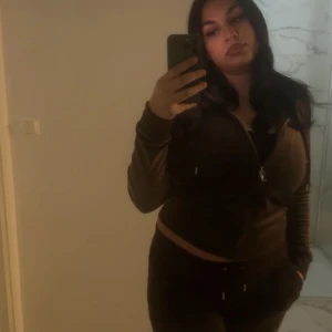 Juicy - Säljer detta helt oanvända juicy settet. Inte min storlek. Nytt. 