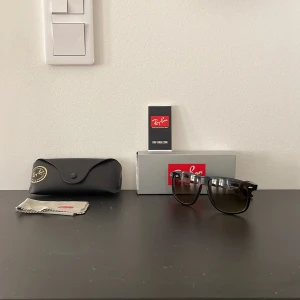 Rayban boyfriend - Helt nya rayban boyfriends  Perfekt skick allt tillkommer 