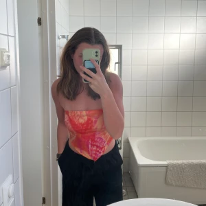 Fest topp  - Fest topp, använd en gång så i jättebra skick