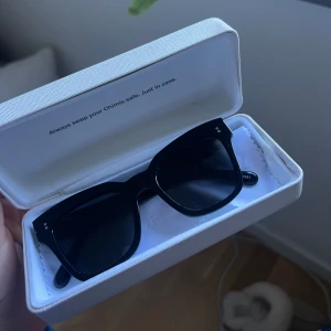 Chimi solglasögon  - Modell 07 så sjukt snygga. Använda väldigt få gånger, både fodral och putsduk medföljer 