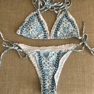 Bikini - Helt ny bikini, oanvänd och endast testad! Passar ej mig så därför säljer jag den 🩷