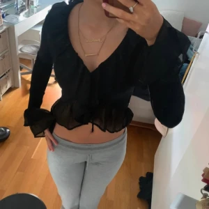 Volang topp - Jätte fin med volang perfekt till fest!❤️ 