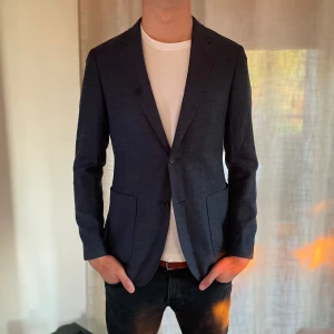Dressman kavaj/blazer - Säljer nu en as fet kavaj/blazer från Dressman! Nypris ca 1700kr mitt pris 499kr. Bara att höra av sig vid frågor!