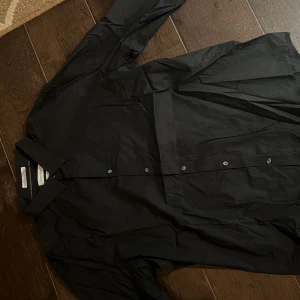 Calvin klein skjorta  - Helsvart, vintage 