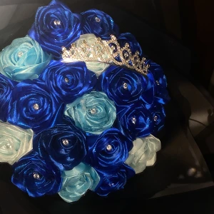 Eviga rosor - Skriv på instagram för mer info  @eternalroses_sthlm