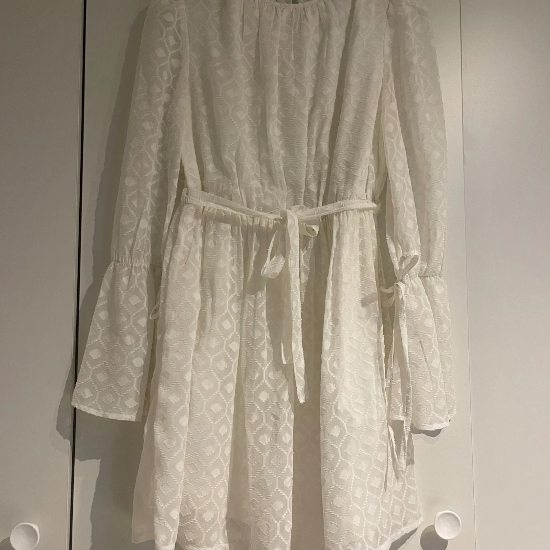 Vit sommarklänning - 90