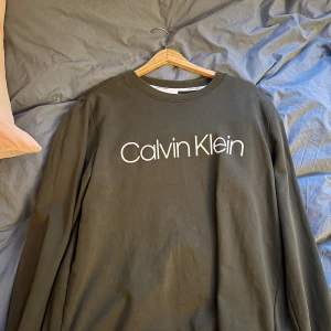Calvin klein tröja - Välanvänd tröja
