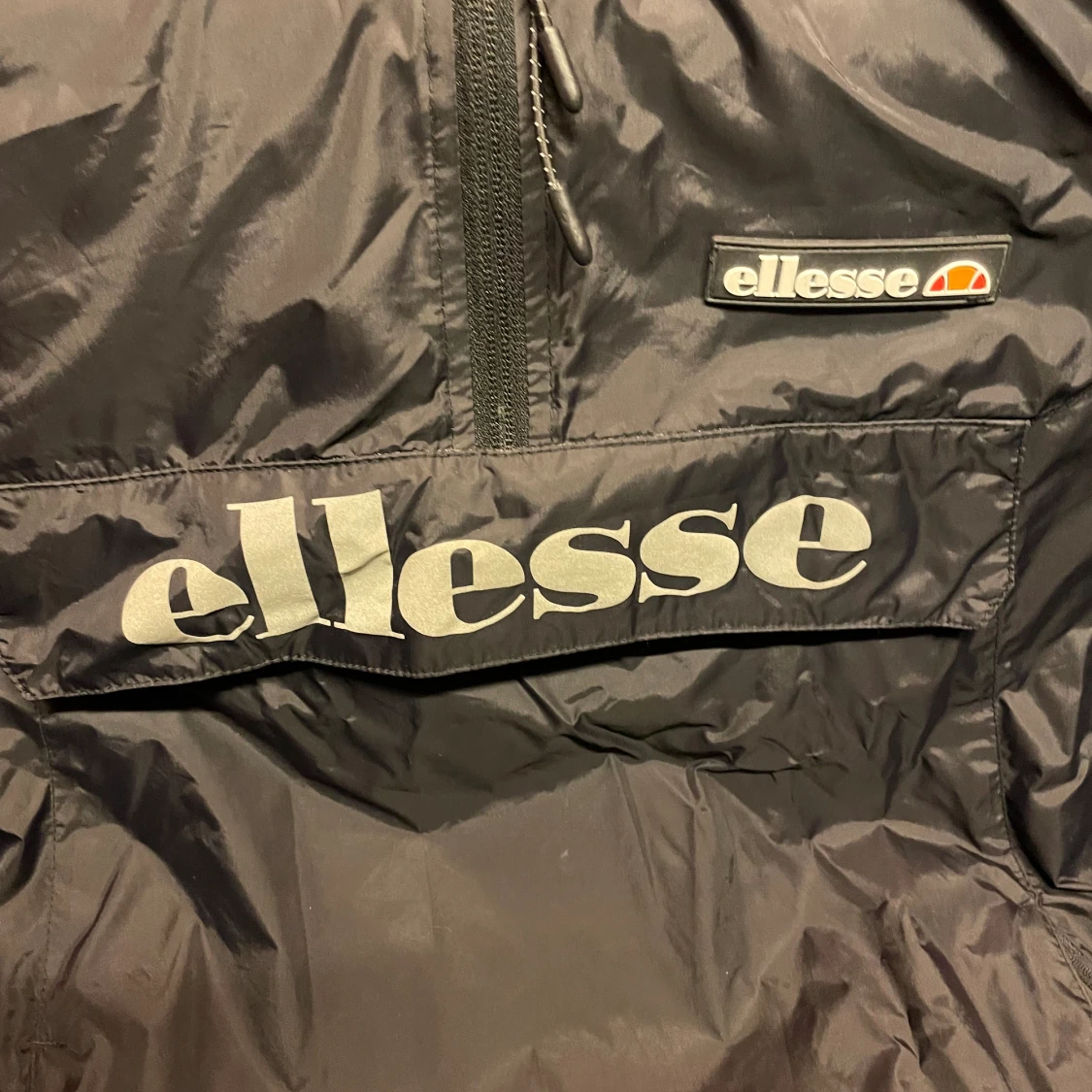 Ellesse vindjacka - 90