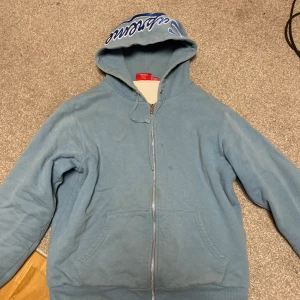 Supreme zip  - Säljer min supreme zip, vid frågor skriv