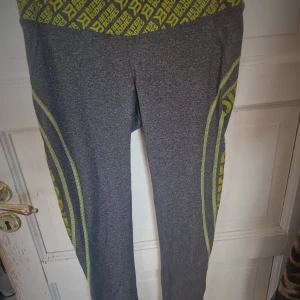 Better Bodies set SMALL - Tights från better bodies stl small, linne stl medium. 