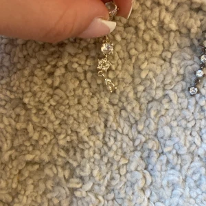 Navelpiercings - Sterling silver första bilden, de andra är rostfritt stål från glitter ( finns inte att köpa längre ) 