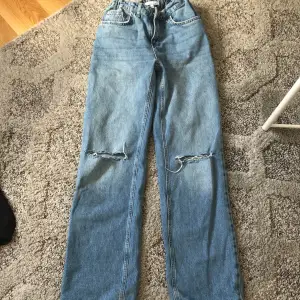 Ett par fina Jeans från denim day! Säljer då de är för korta för mig som är 165.