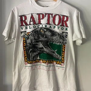 RAPTOR tee - Cool tee woth awesome raptor print
