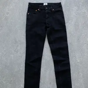 svarta jeans från lager 157 i storleken S 🖤 köparen står för frakt