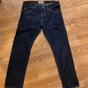 Quicksilver jeans - Quicksilver jeans i strl 34. Typ straight fit.